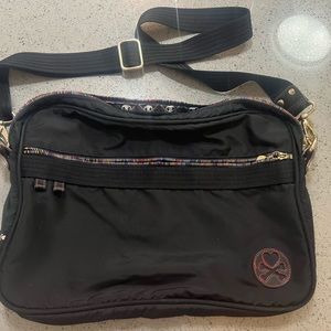 Tokidoki for lesportsac black nylon messenger bag with rainbow zipper